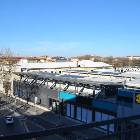 Lombardi Fleming بيت ضيافة *